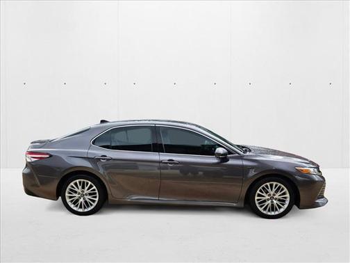 2019 Toyota Camry XLE