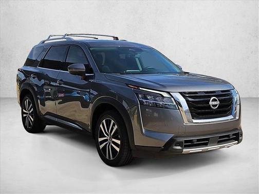2023 Nissan Pathfinder Platinum FWD