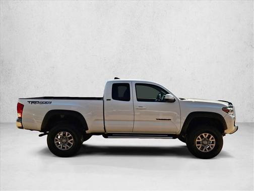 2016 Toyota Tacoma SR5