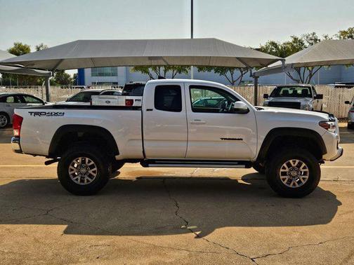 2016 Toyota Tacoma SR5