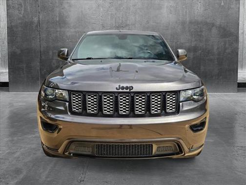 2021 Jeep Grand Cherokee Laredo