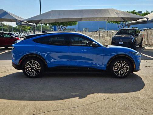 Grabber Blue Metallic 2024 Ford Mustang Mach-E Premium