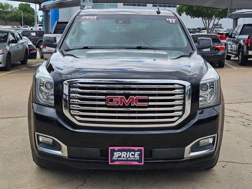 Onyx Black 2017 GMC Yukon XL SLT