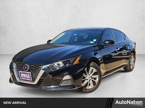 2022 Nissan Altima S FWD