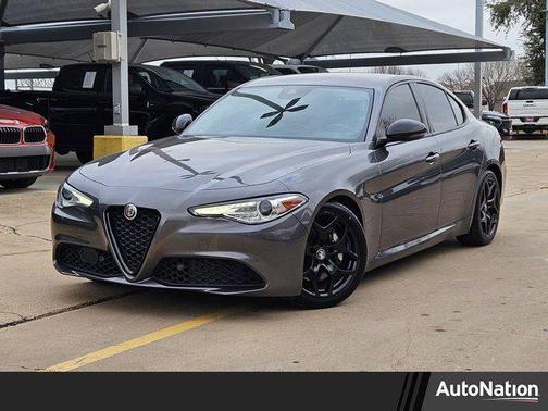 2021 Alfa Romeo Giulia Base