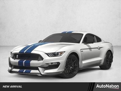 2016 Ford Shelby GT350R Base
