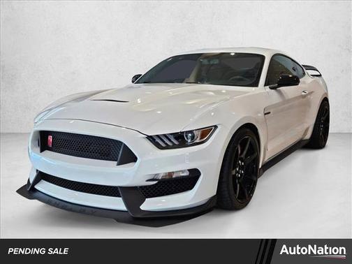 2016 Ford Shelby GT350R Base