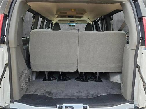 2017 GMC Savana 3500 LT