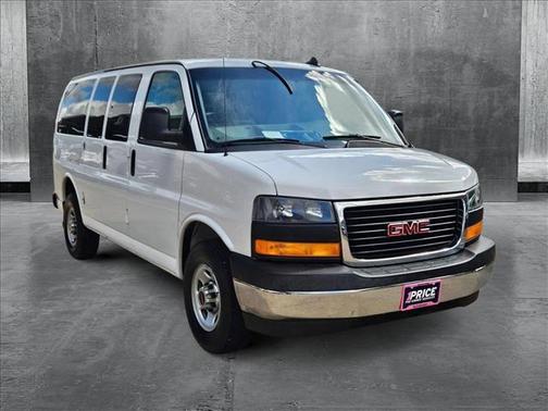 2017 GMC Savana 3500 LT