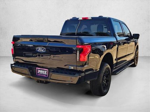 2025 Ford F-150 Lightning XLT
