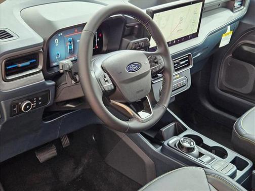 2025 Ford Maverick Lobo Standard