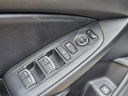 Platinum White Pea 2022 Honda Accord Sport 1.5T