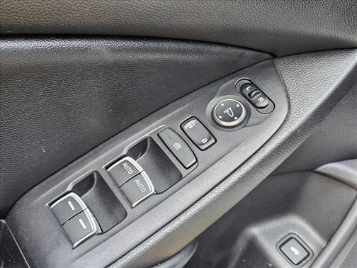 Platinum White Pea 2022 Honda Accord Sport 1.5T