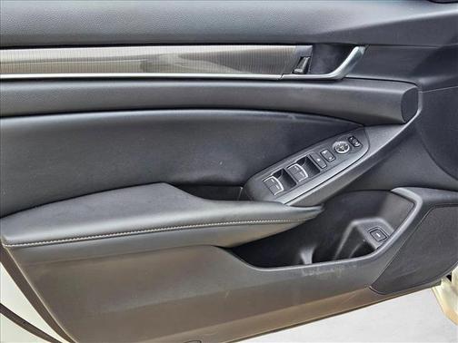 Platinum White Pea 2022 Honda Accord Sport 1.5T