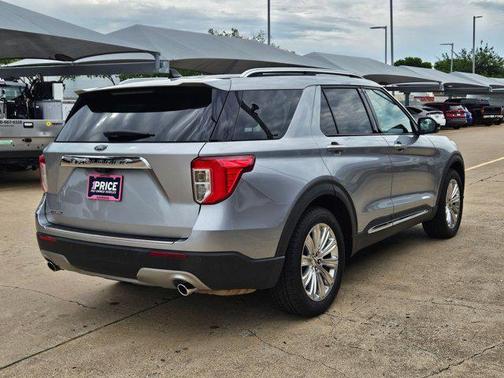 Iconic Silver Metallic 2021 Ford Explorer Limited
