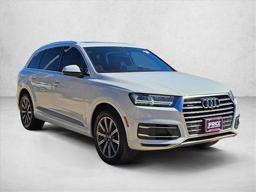 Glacier White Metallic 2018 Audi Q7 2.0T Premium Plus