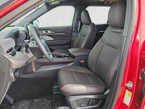 Rapid Red Metallic Tinted Clearcoat 2026 Ford Explorer Platinum