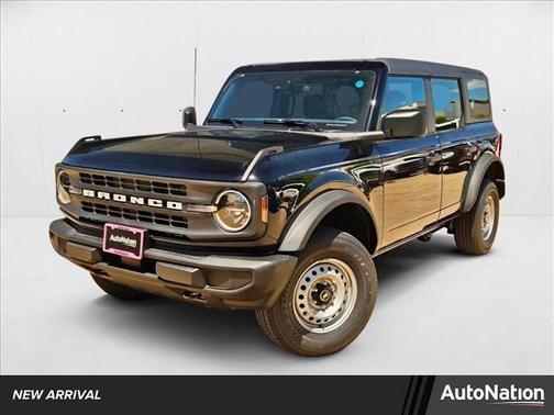 2025 Ford Bronco Base 4 Door 4x4