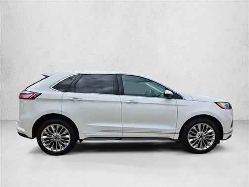 Star White Metallic Tri-Coat 2024 Ford Edge Titanium