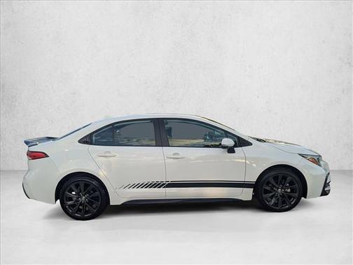 Ice Cap 2024 Toyota Corolla SE
