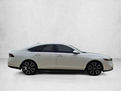 Platinum White Pearl 2023 Honda Accord Hybrid Touring