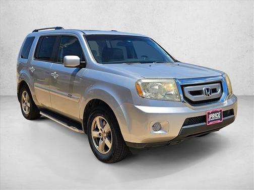 Silver/Gray 2011 Honda Pilot EX-L