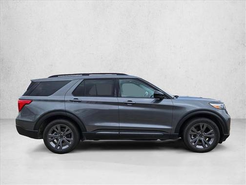 Carbonized Gray Metallic 2022 Ford Explorer XLT