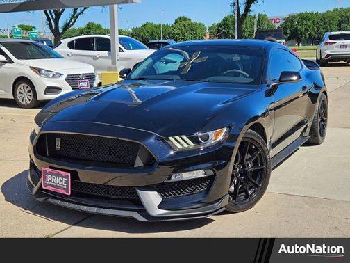 2019 Ford Shelby GT350 Base