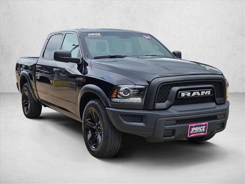 Diamond Black Crystal Pearlcoat 2024 RAM 1500 Classic Warlock Crew Cab 4x2 5'7' Box