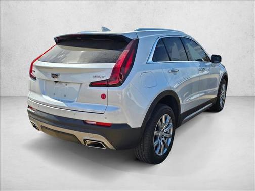 2022 Cadillac XT4 Premium Luxury