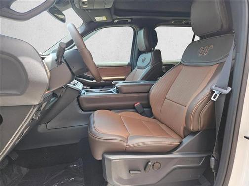 Star White Metallic Tri-Coat 2026 Ford Expedition King Ranch