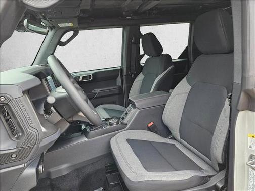 Avalanche Gray 2026 Ford Bronco Base 4 Door 4x4