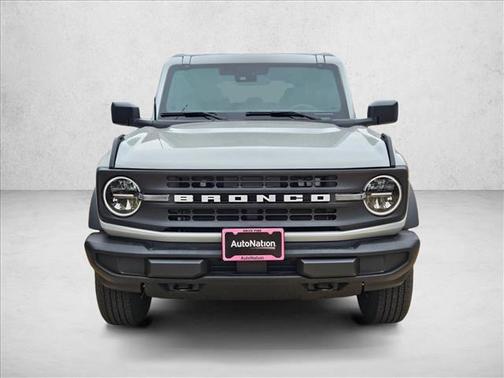Avalanche Gray 2026 Ford Bronco Base 4 Door 4x4