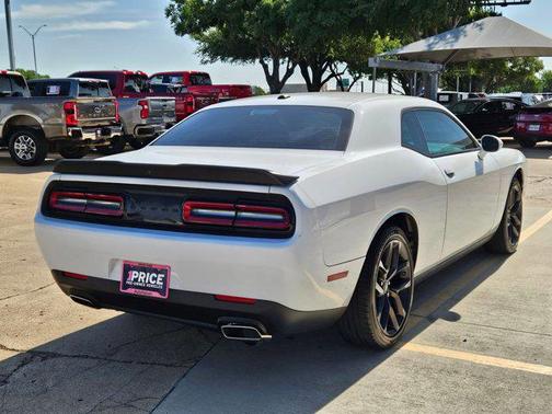 2023 Dodge Challenger SXT