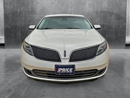 2016 Lincoln MKS Base