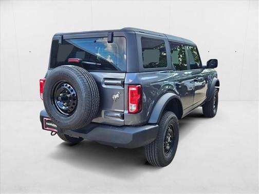 2025 Ford Bronco Base 4 Door 4x4