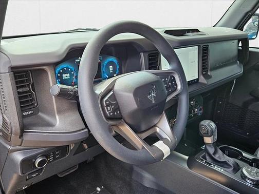 2025 Ford Bronco Base 4 Door 4x4