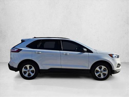 Oxford White 2024 Ford Edge SE