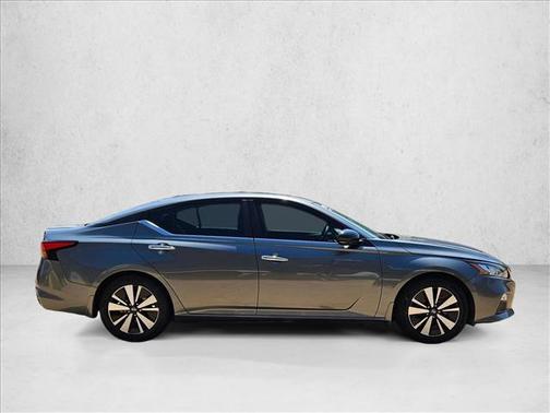 Gun Metallic 2021 Nissan Altima 2.5 SV