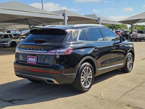 Infinite Black Metallic Clearcoat 2022 Lincoln Nautilus Standard