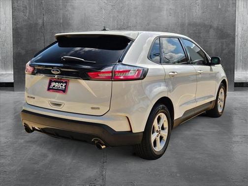 2020 Ford Edge SE