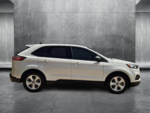 2020 Ford Edge SE