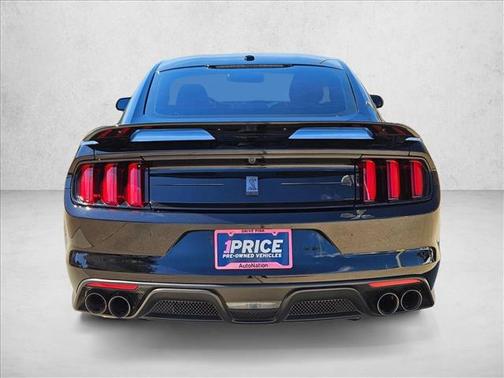 2019 Ford Shelby GT350 Base