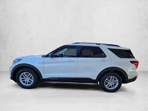Star White Metallic Tri-Coat 2026 Ford Explorer Active