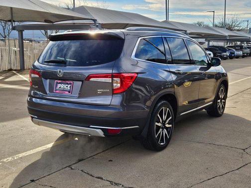 2021 Honda Pilot Touring 8-Passenger
