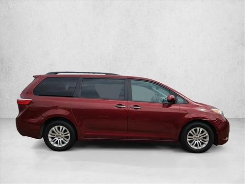 2015 Toyota Sienna XLE