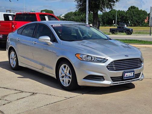 Ingot Silver 2016 Ford Fusion SE