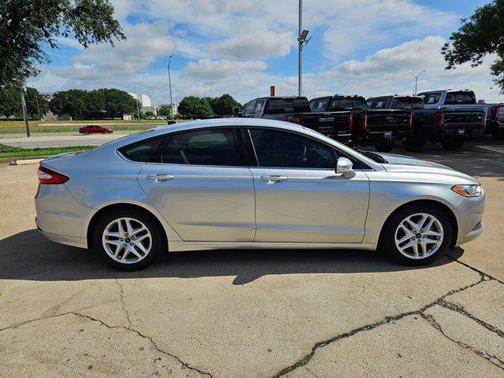 Ingot Silver 2016 Ford Fusion SE