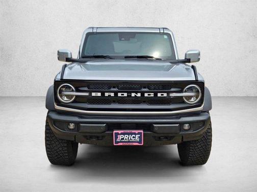 Iconic Silver Metallic 2024 Ford Bronco Outer Banks