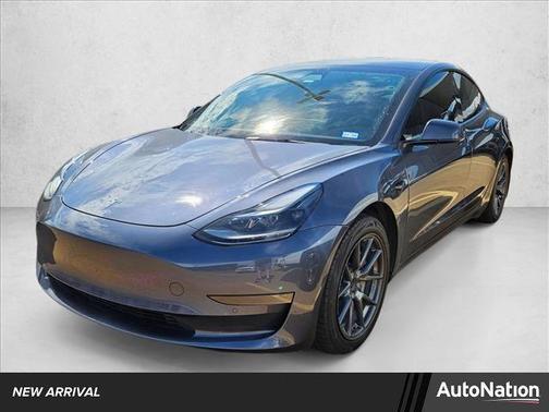 2022 Tesla Model 3 Standard Range